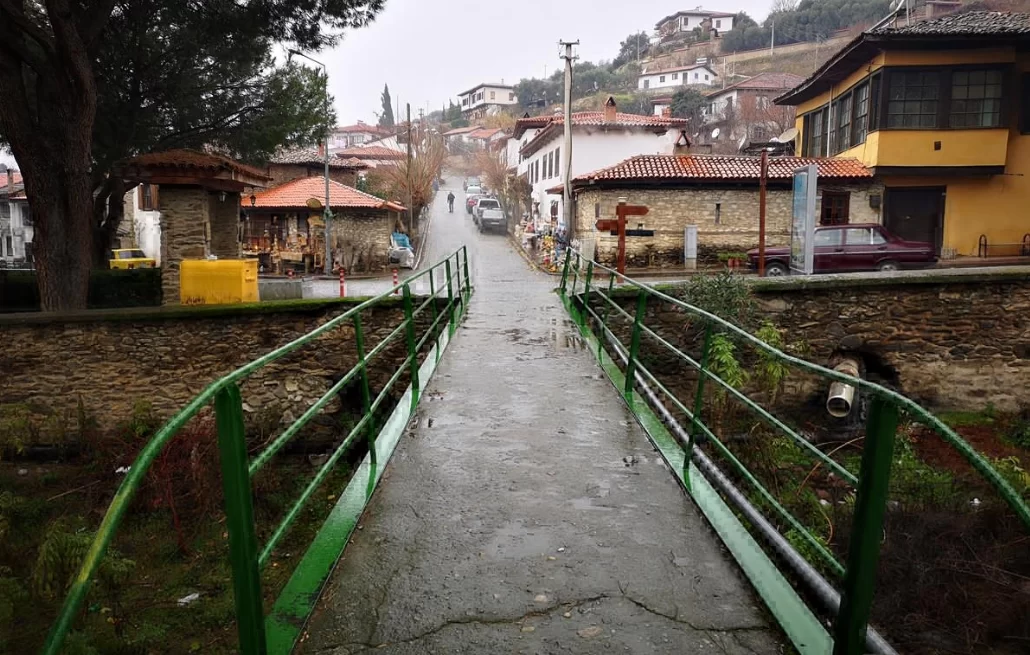 Zembilli Dizisi Nerede Çekiliyor? İzmir'in Doğal Güzellikleri